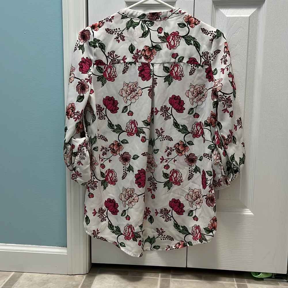 Women’s top - Picture 2 of 3